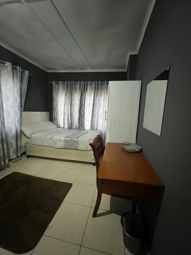 Hotel Golden Bamboo Nyanda Exterior foto